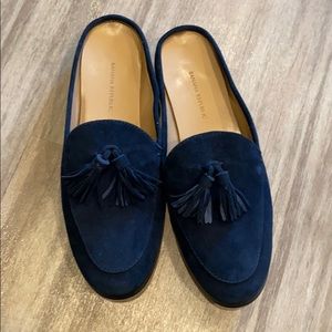 Banana Republic slides